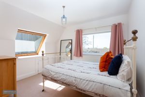 Bedroom- click for photo gallery